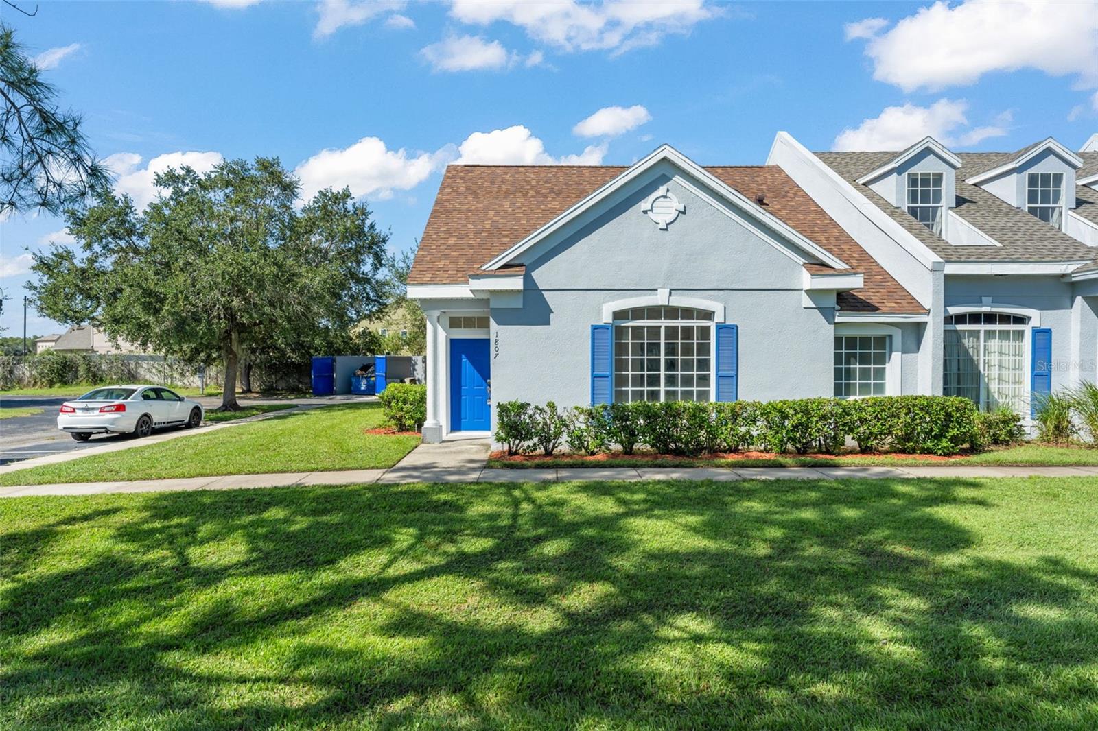 1807 Island Walk Dr — photo