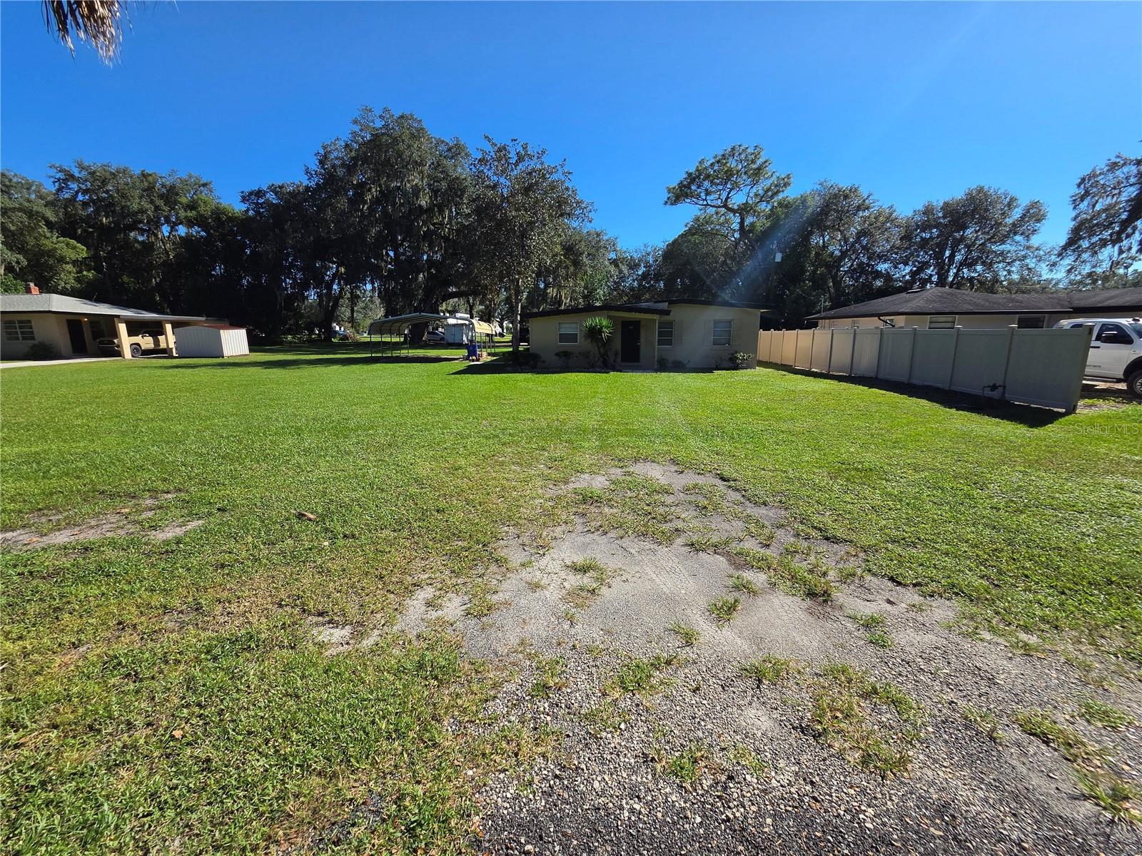 285 Seminole Ave — photo