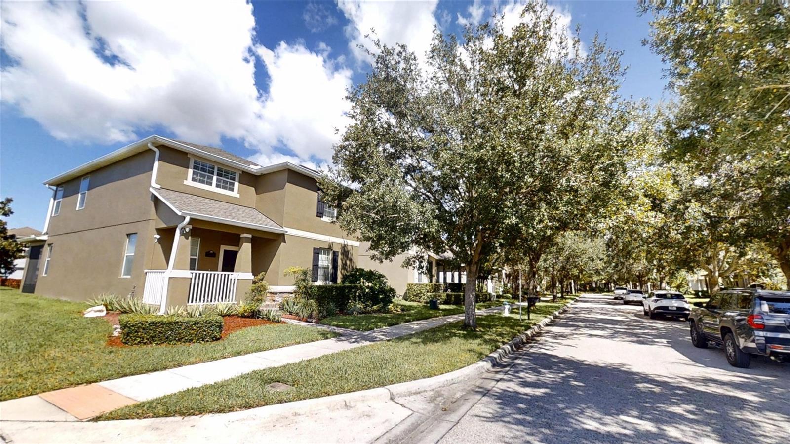 15725 Signature Dr — photo