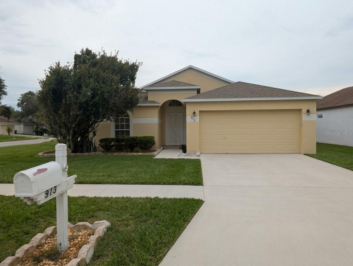 913 Stallion Way — photo