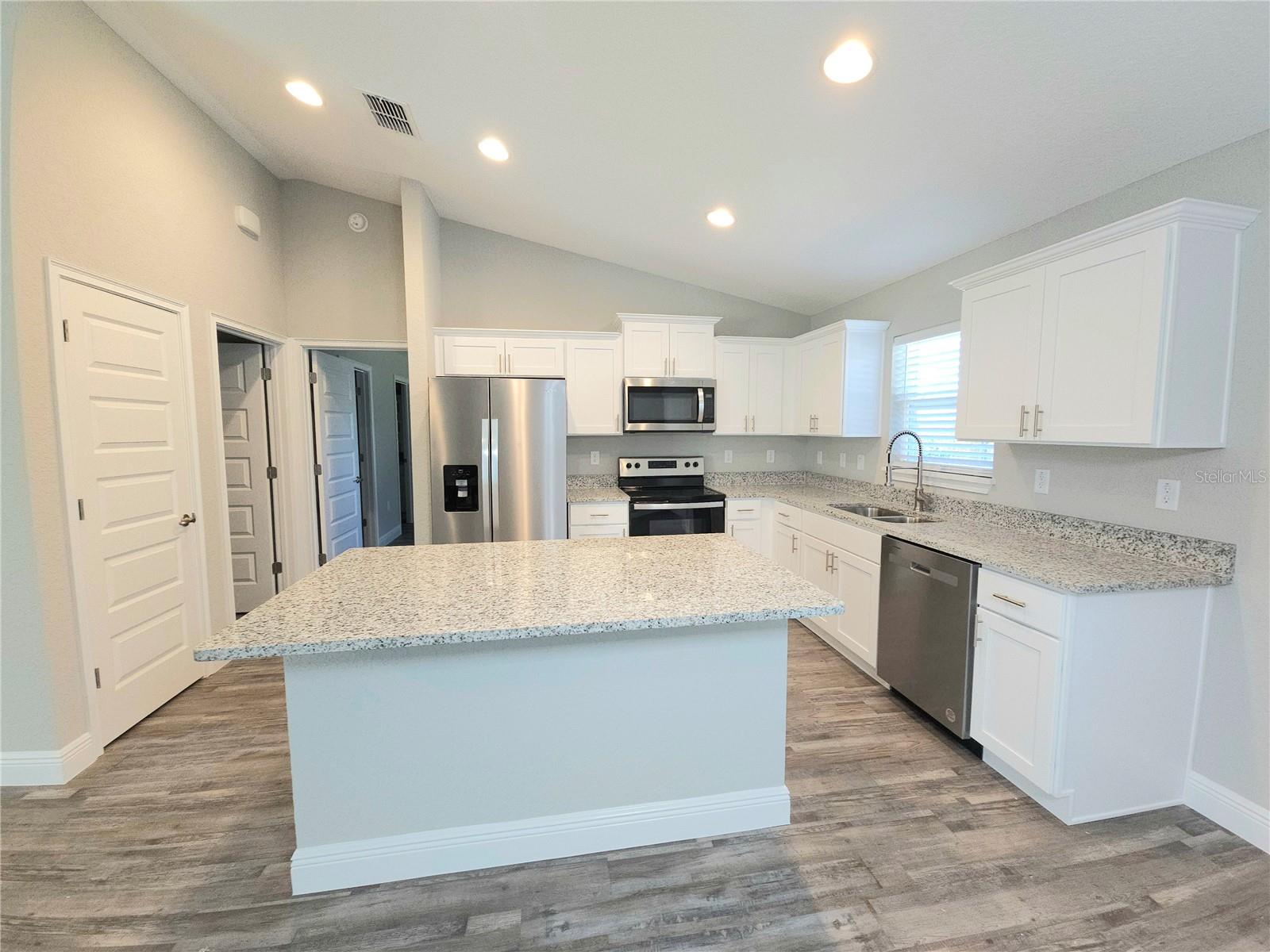 10 Pine Radl, Ocala, FL 34472 — photo 3