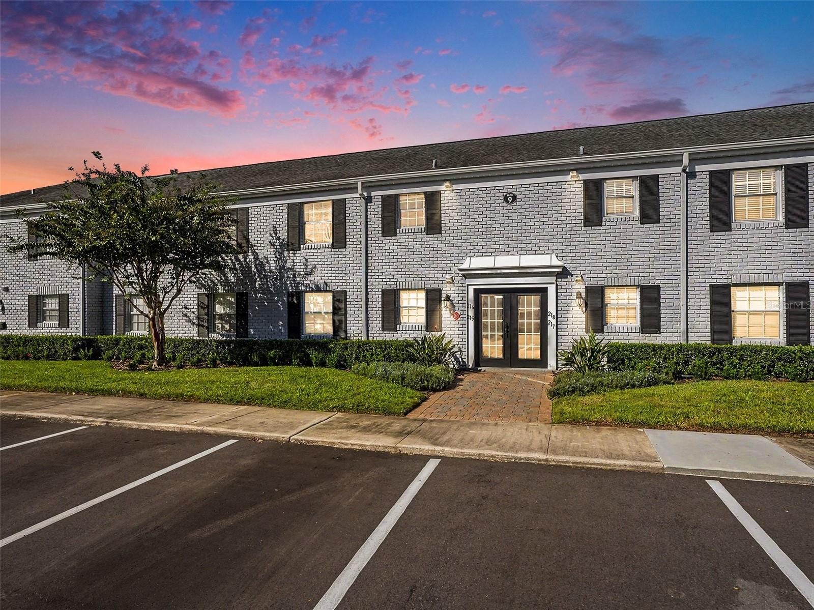 216 Lewfield Cir #216 — photo