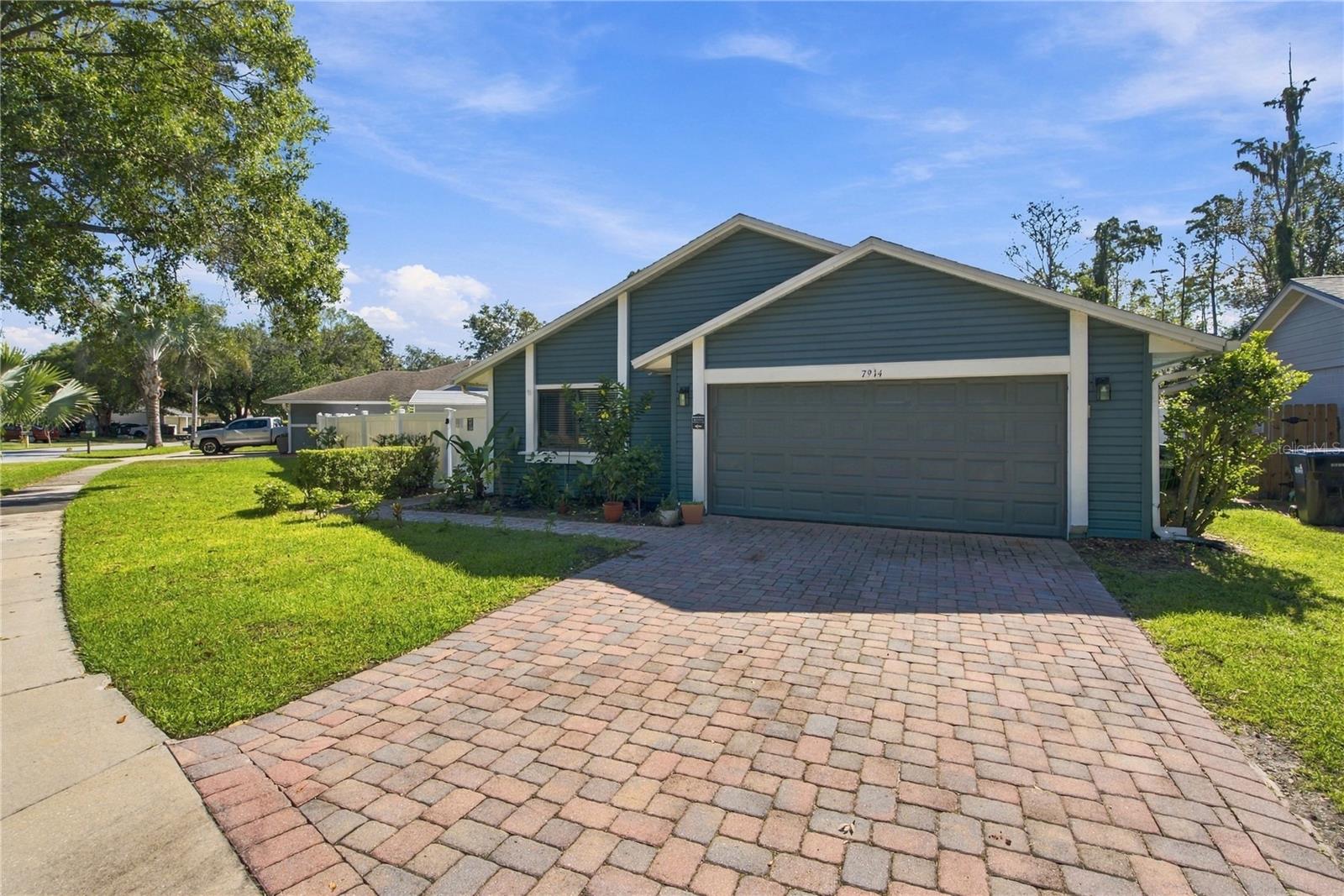 7914 Autumn Wood Dr — photo