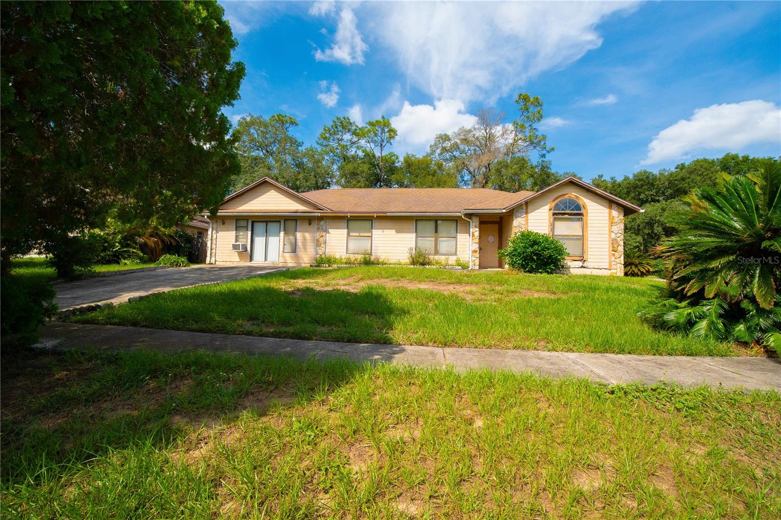 5930 Kenlyn Ct — photo