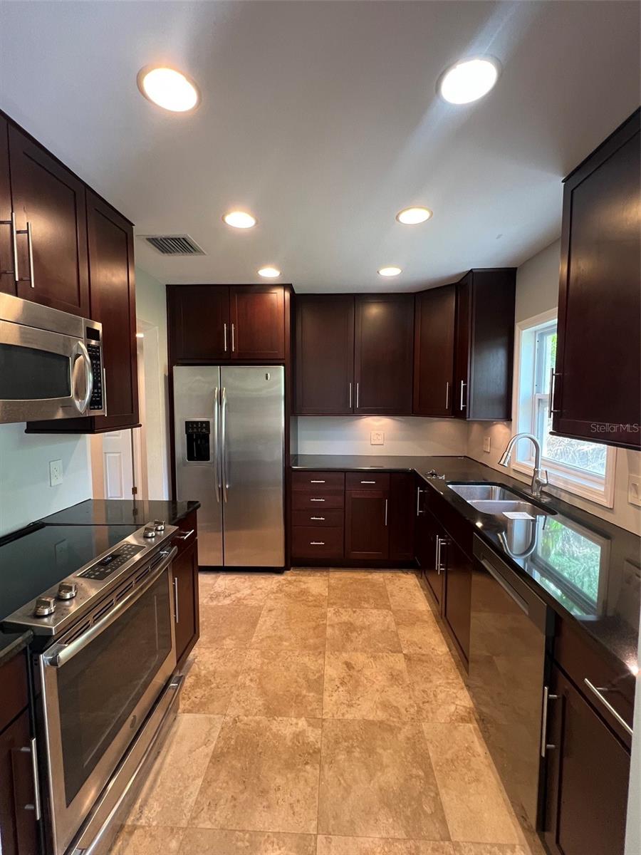 1051 Turner Rd — photo