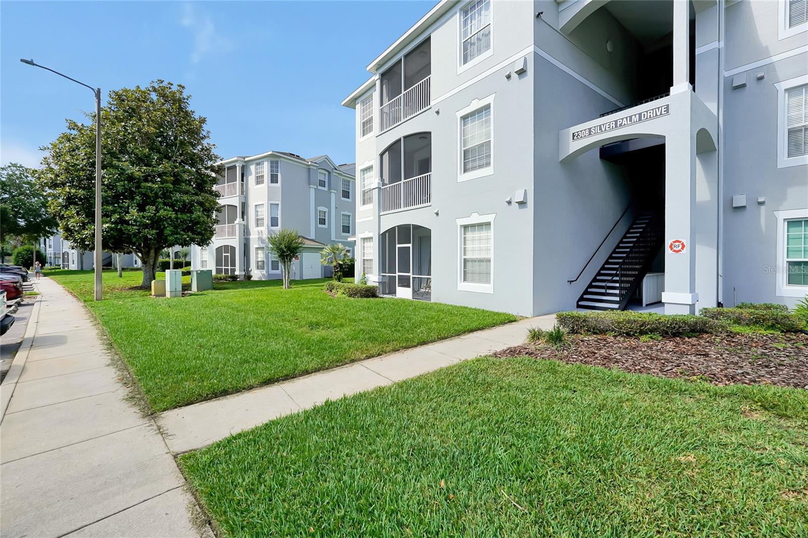 2308 Silver Palm Dr #105 — photo