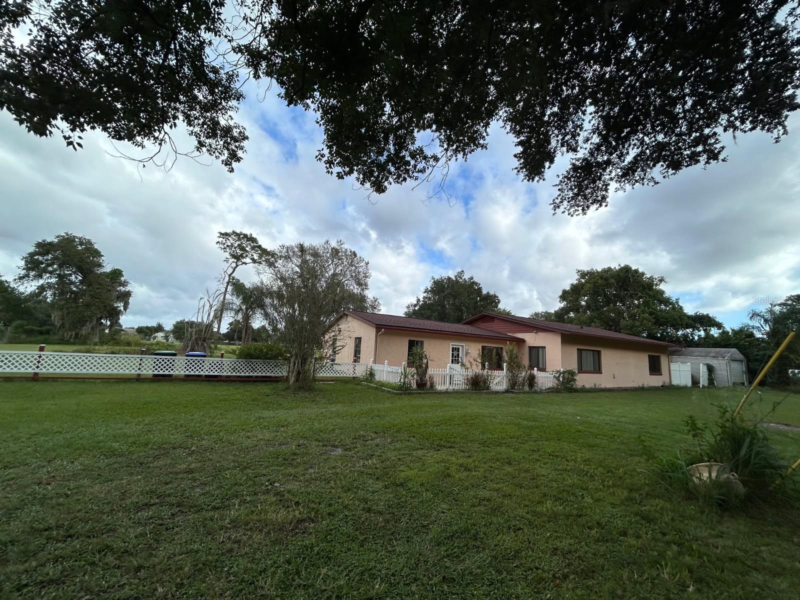 10100 Alcock Rd — photo