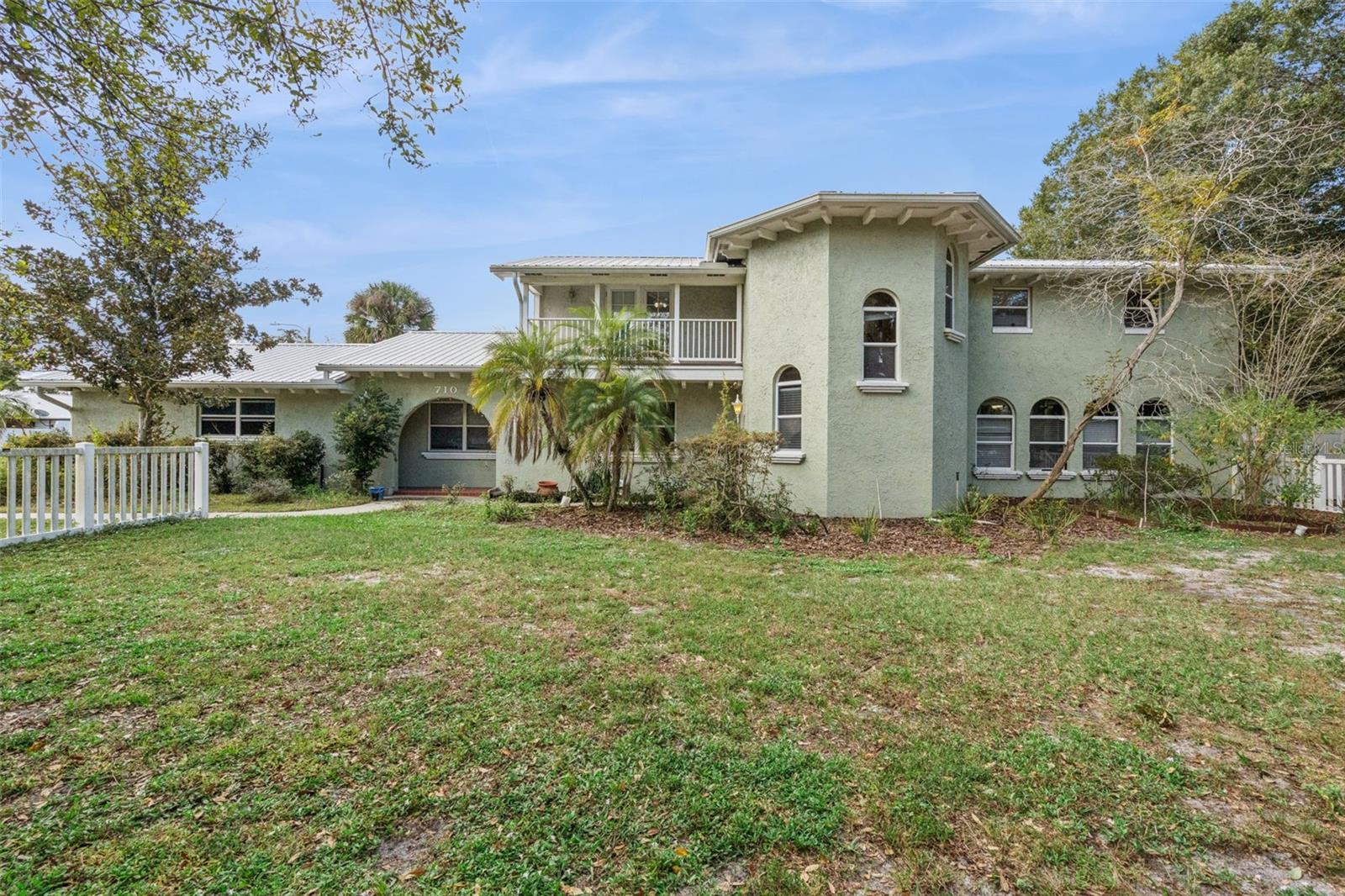 710 Avocado St — photo