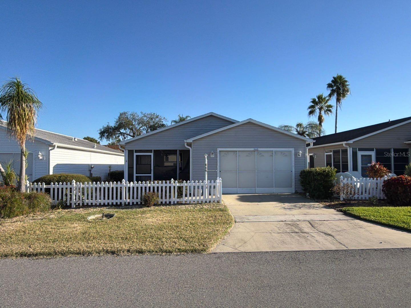 468 Hildalgo Dr — photo