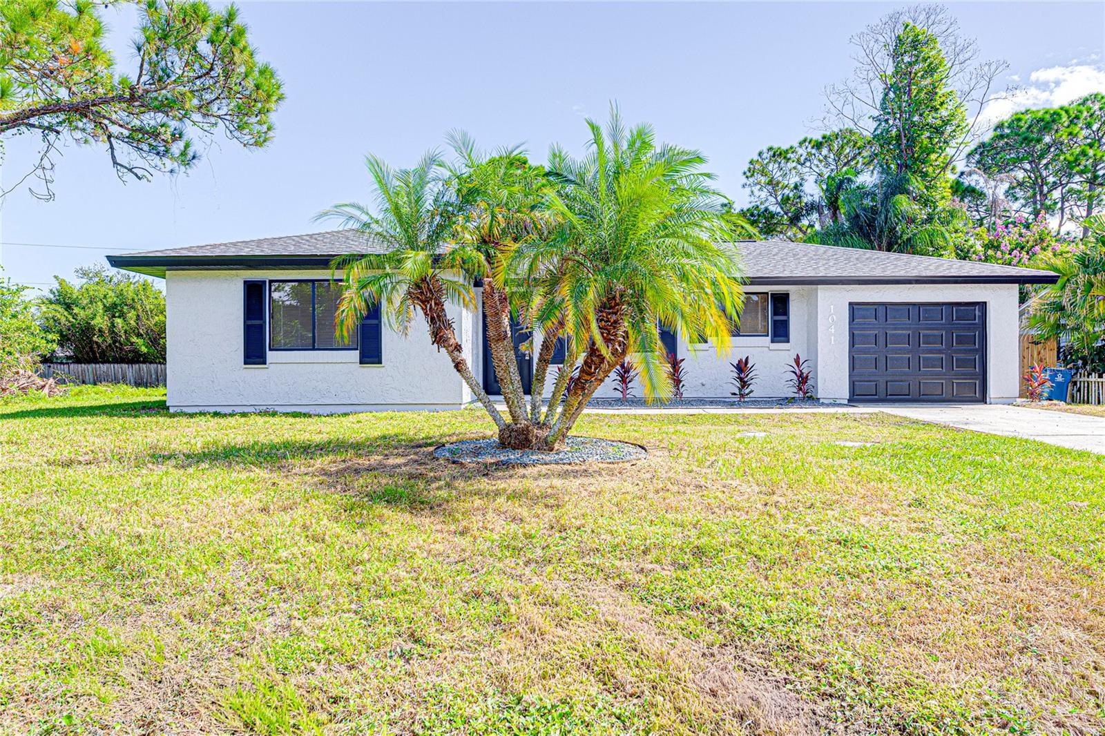 1041 Eldron Blvd SE — photo