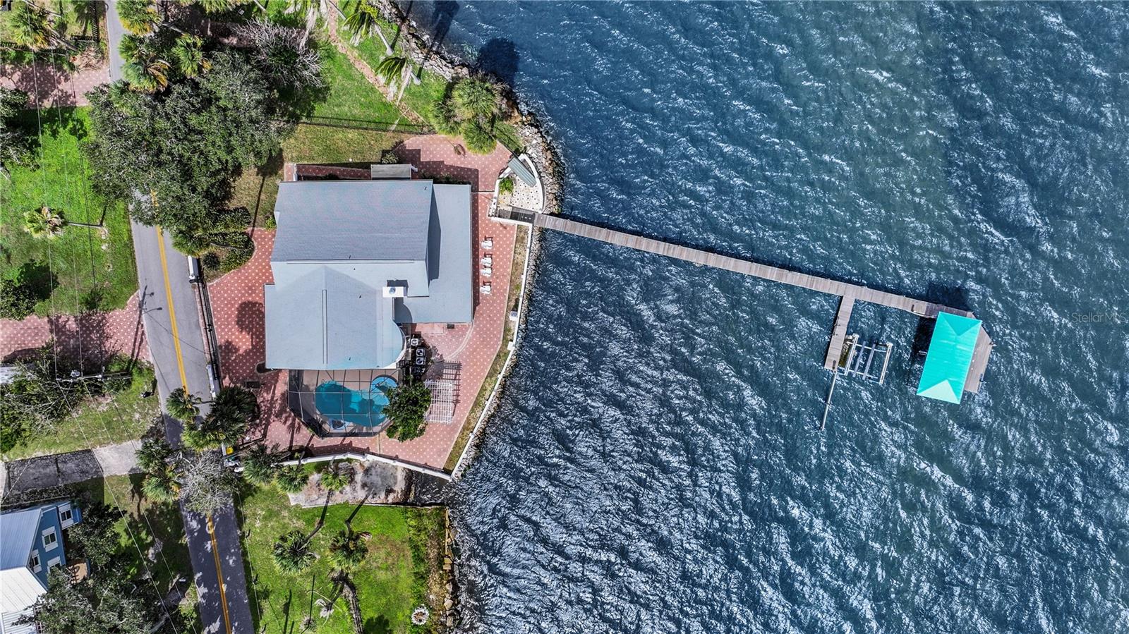 4270 Indian River Dr — photo