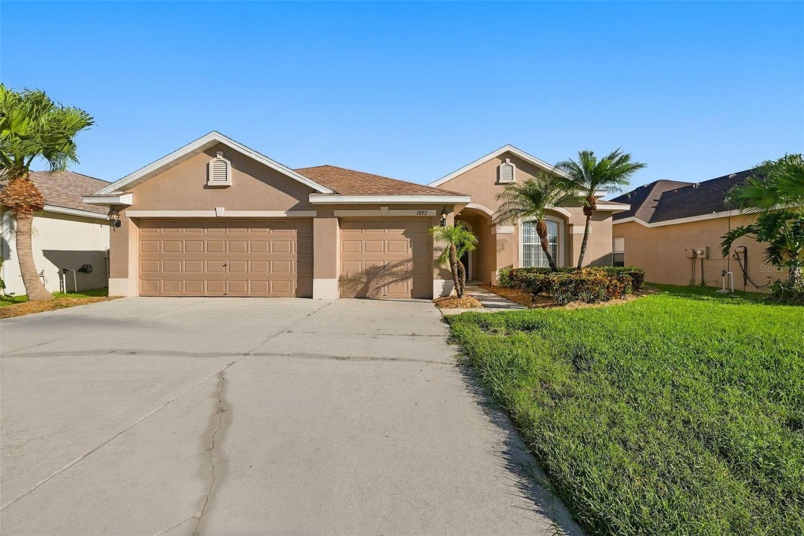 1822 Mira Lago Cir — photo