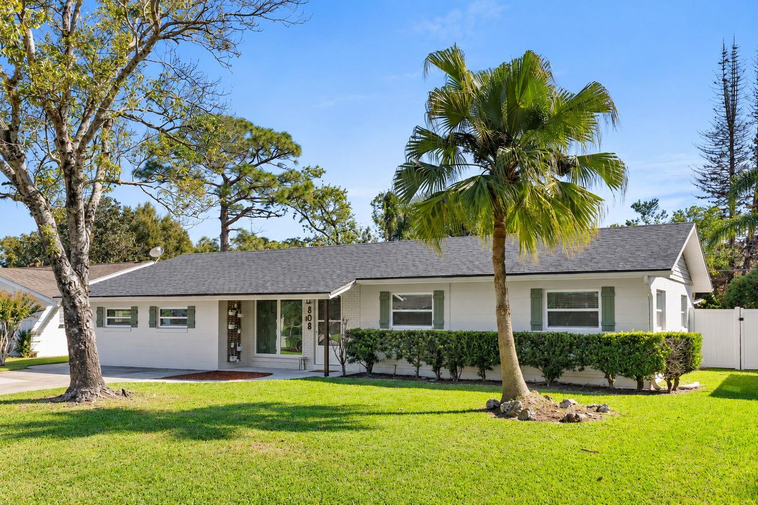 808 Densmore Dr — photo