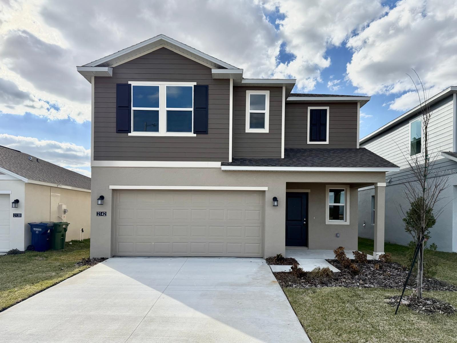 2142 Chris Dr — photo