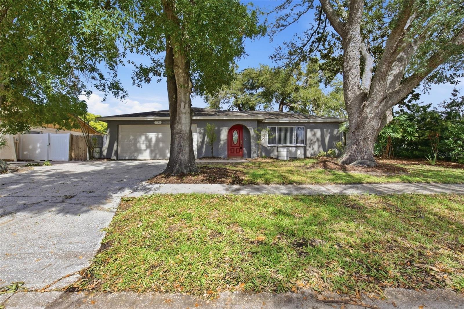 7730 Hinsdale Dr — photo