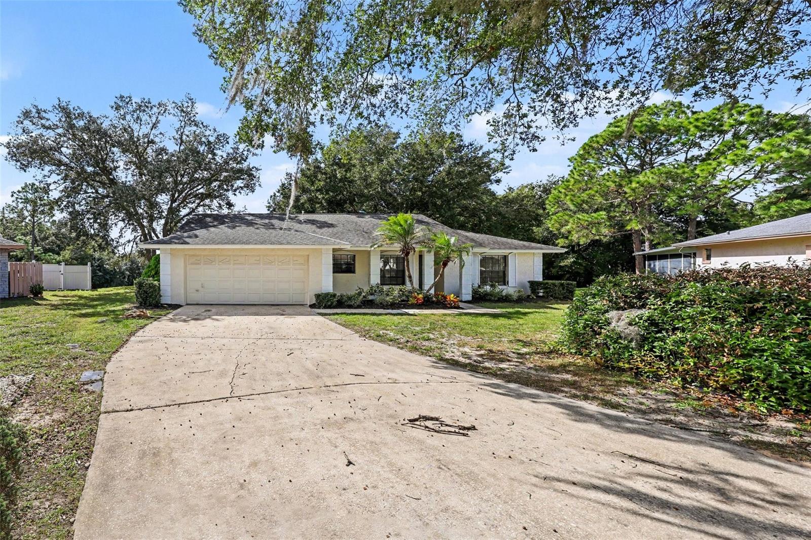 980 Abby Ridge Ct — photo