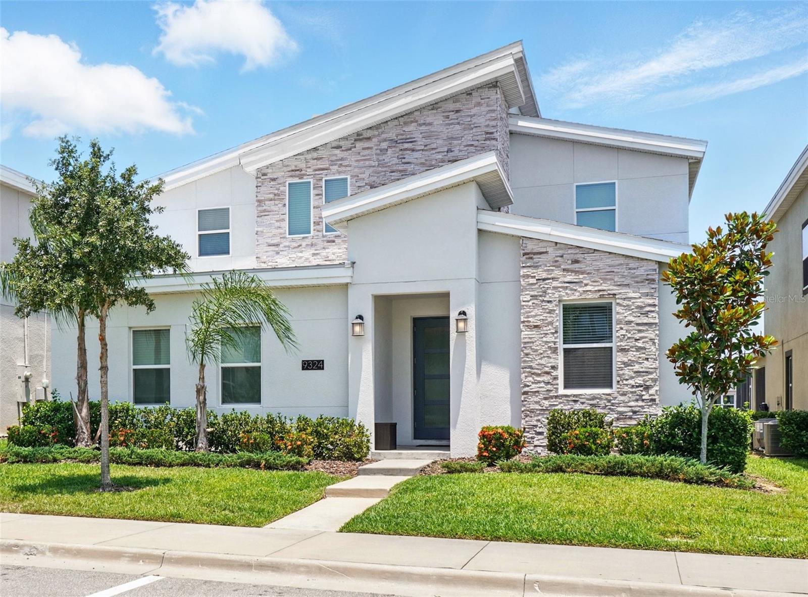 9324 Sommerset Hills Dr — photo