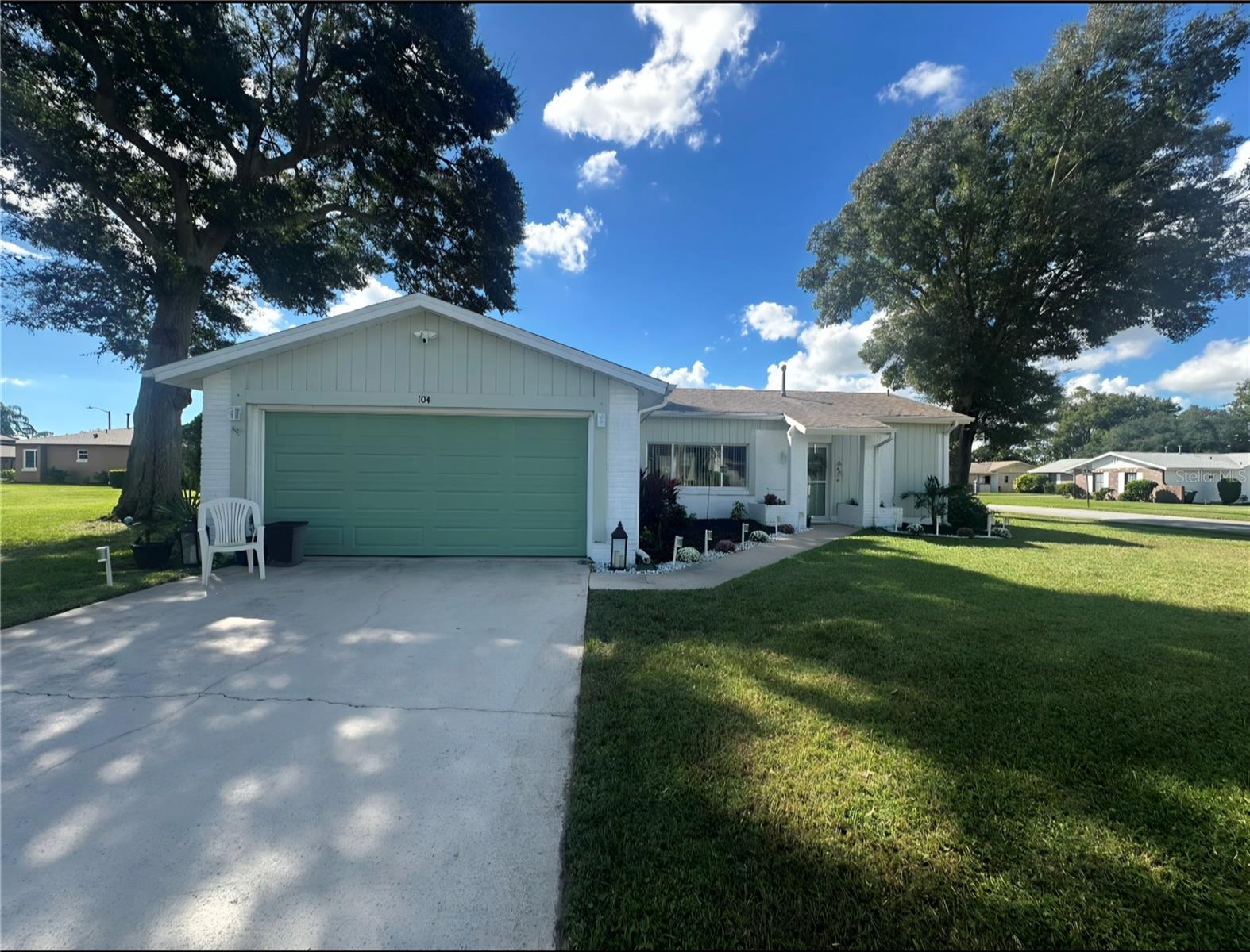 104 Fairfax Dr — photo