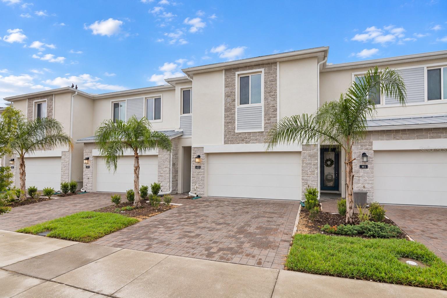 433 Bogey Dr — photo