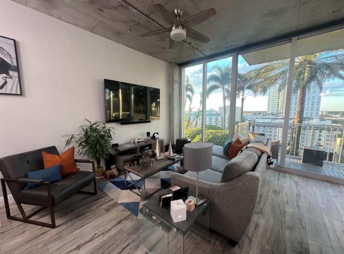 777 N Ashley Dr #909 — photo