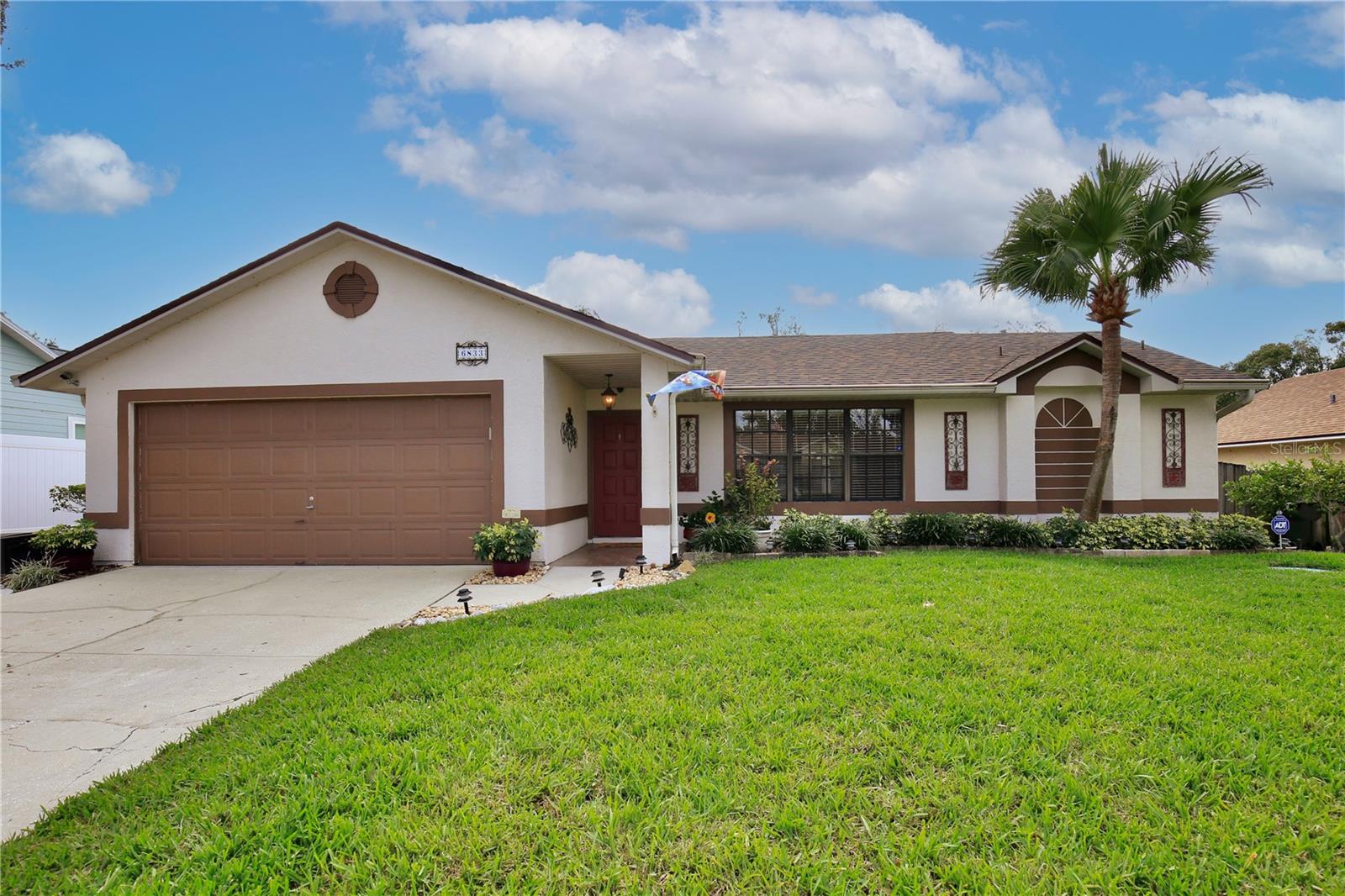 6833 Woodgrain Ct — photo