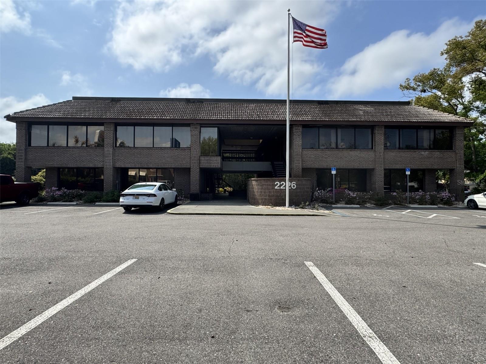 2226 E Silver Springs Blvd #Suite C — photo