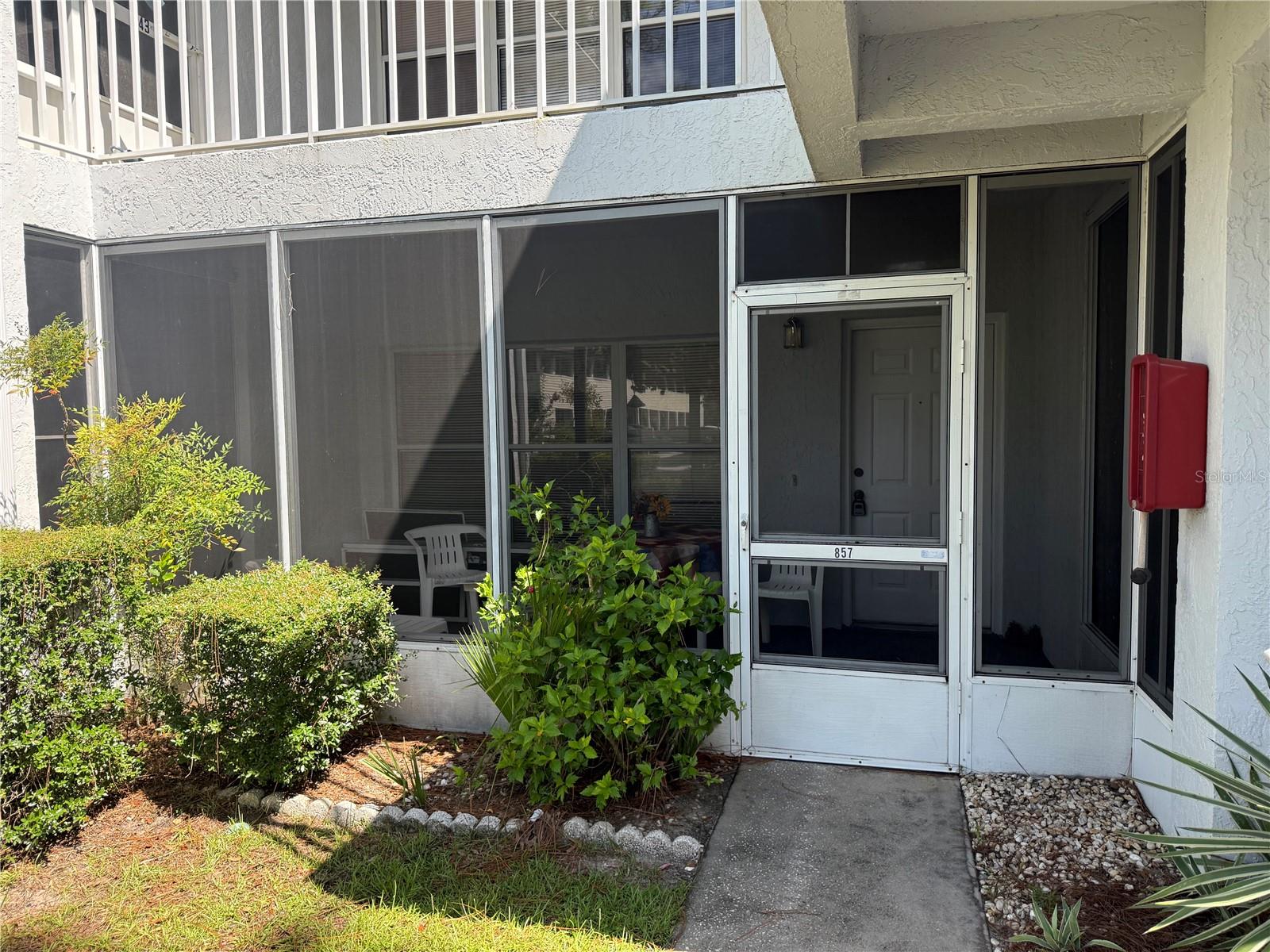 857 SE Mayo Dr #102 — photo