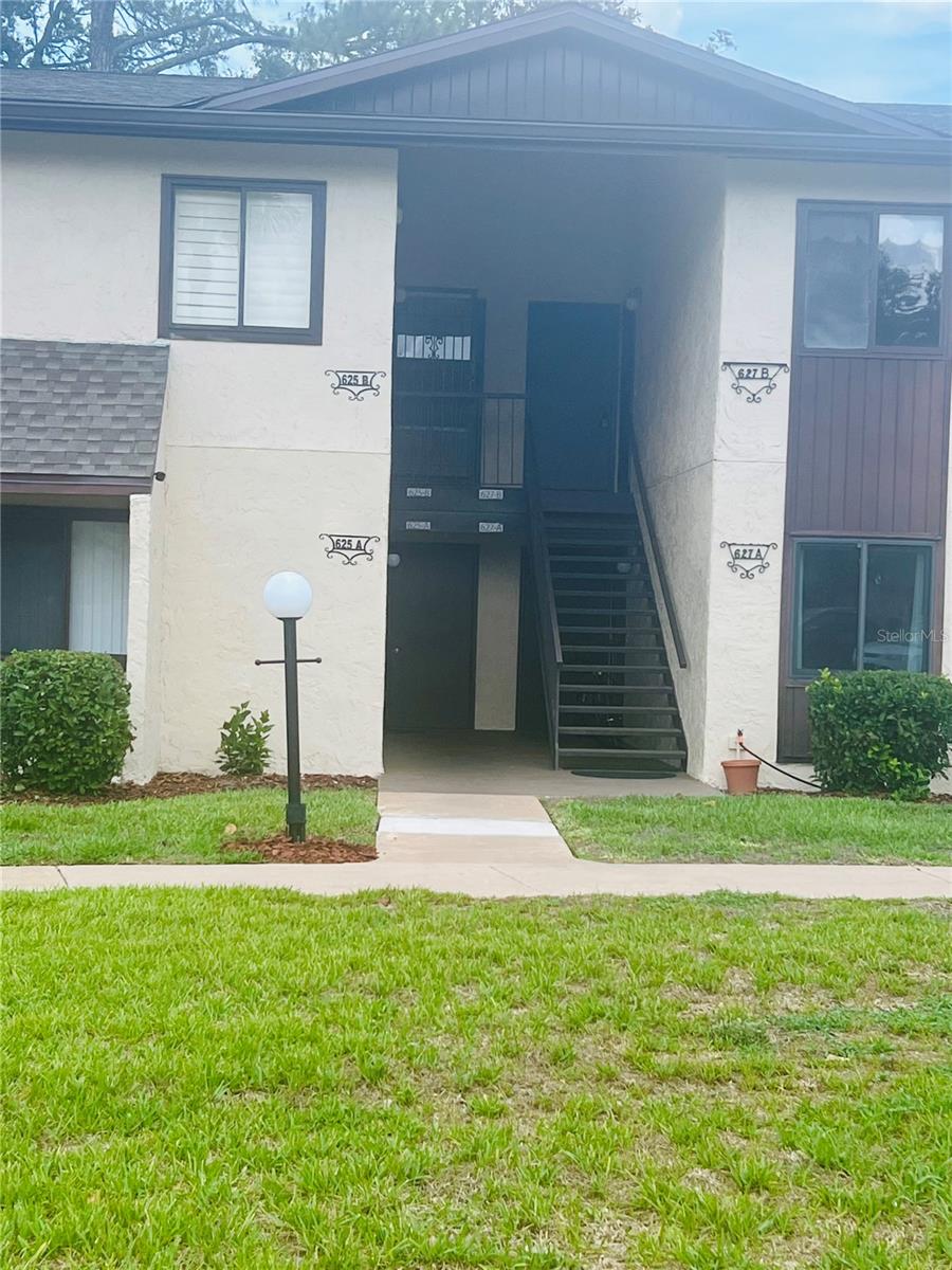 625 Midway Dr #B — photo