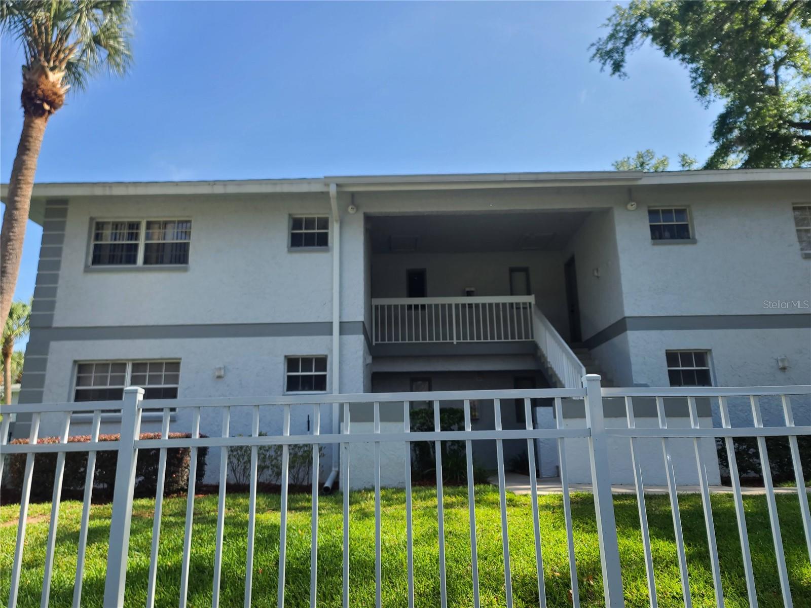 580 Fairways Ln #G203 — photo