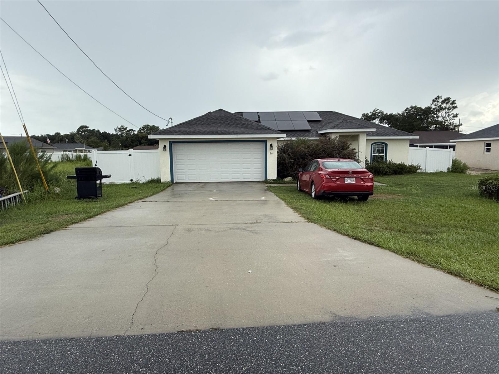 36 Walnut Dr — photo