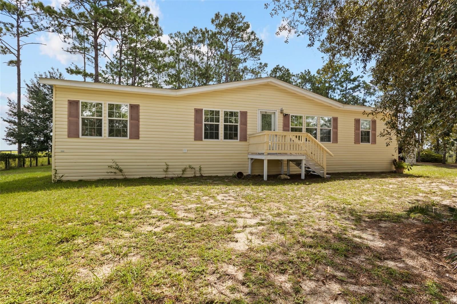 1411 SE State Road 121 — photo