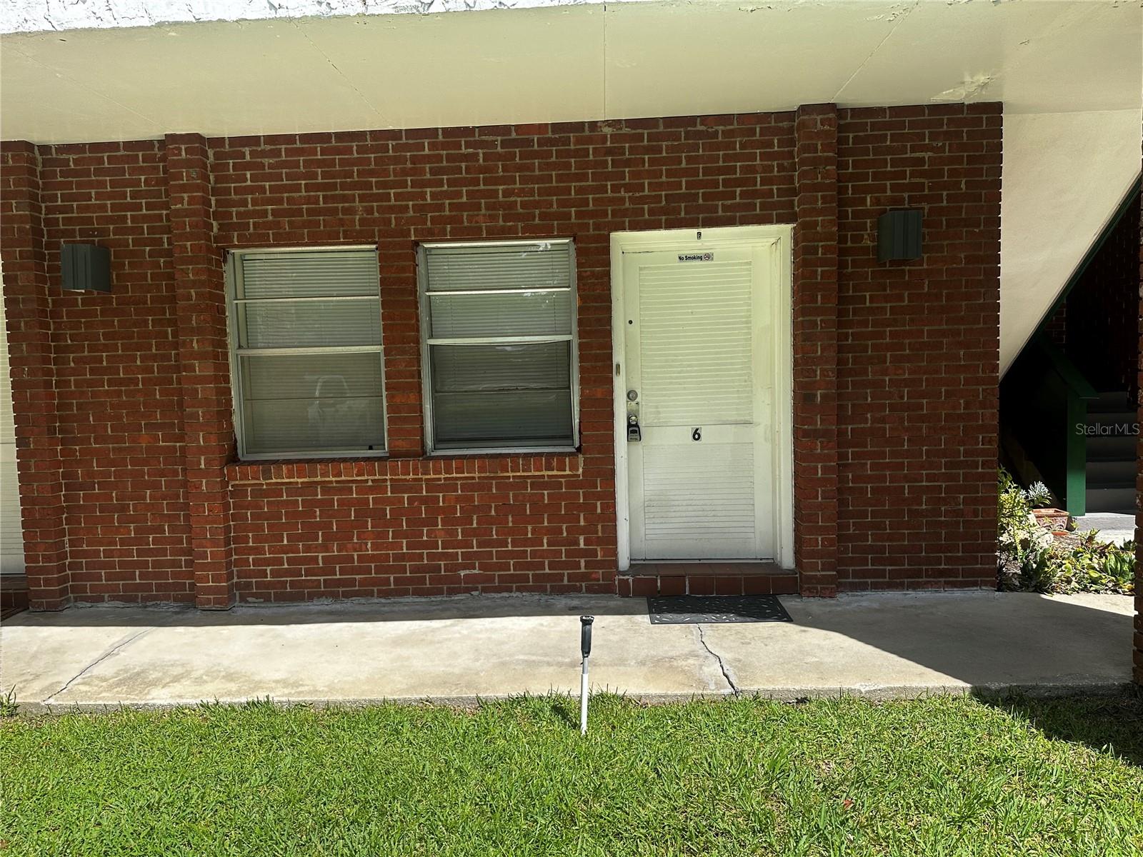 1315 SE Silver Springs Pl #6 — photo
