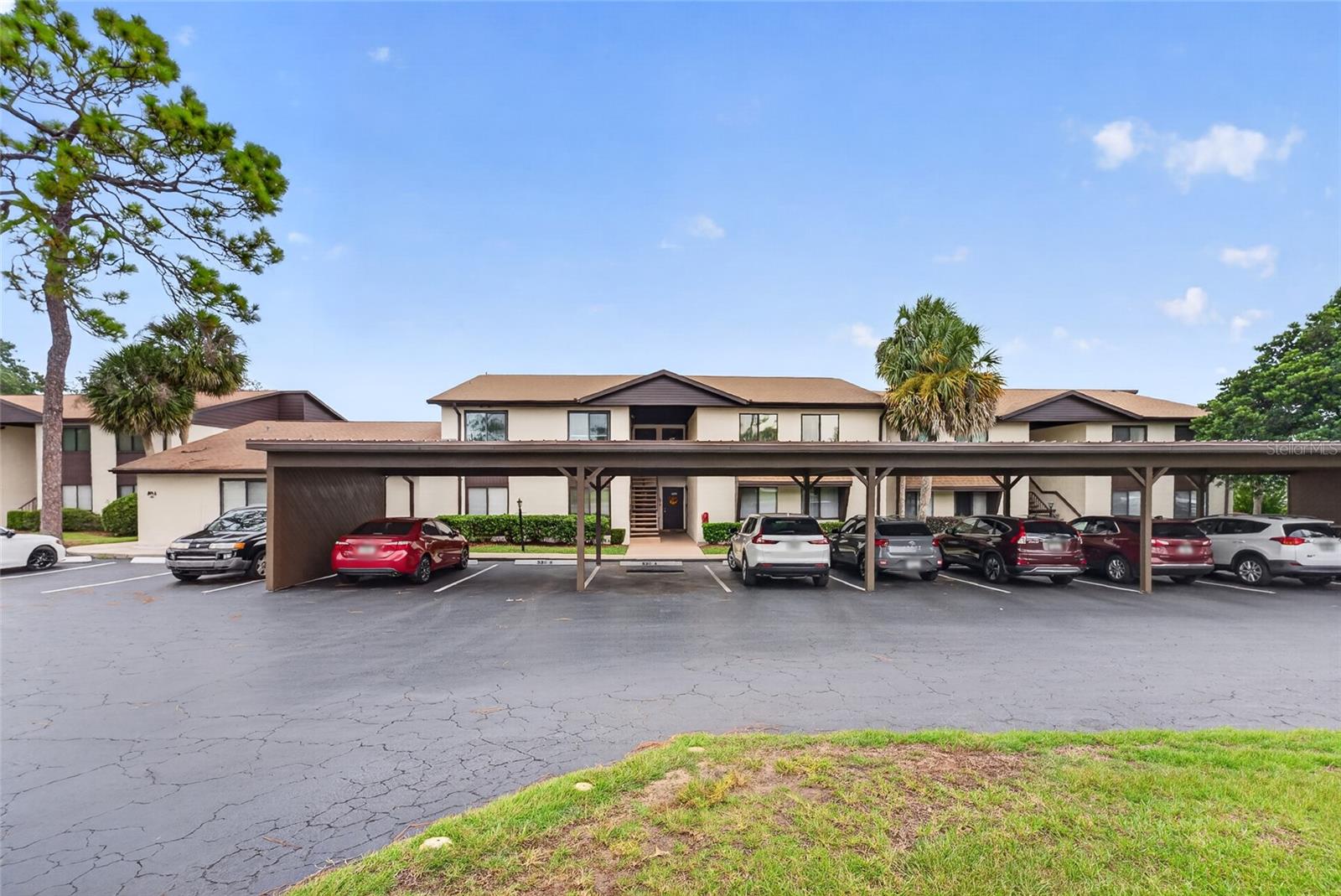 530 Fairways Cir #B — photo