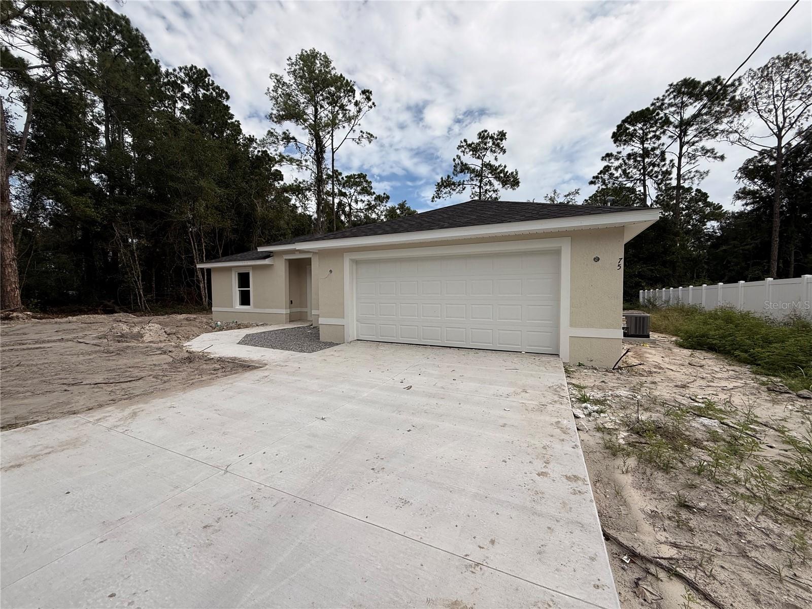 75 Locust Dr — photo