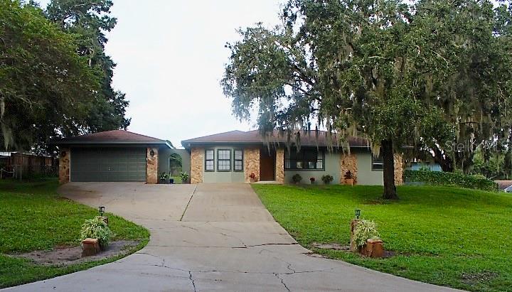 12082 SE 61st Ct — photo