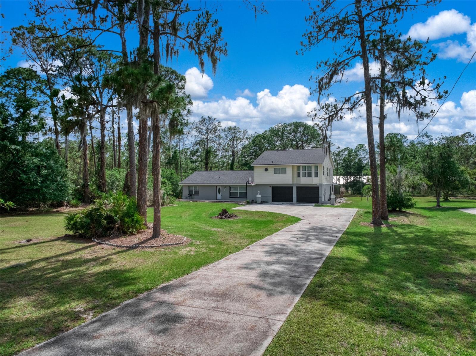 5731 Wolf Lake Rd — photo