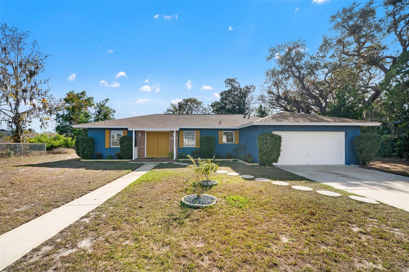 6422 Fairlawn St — photo