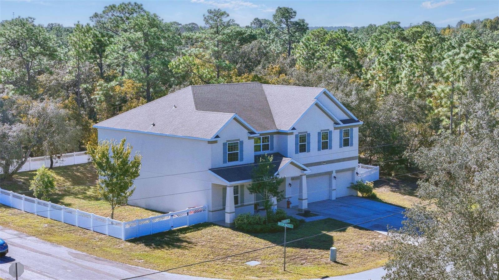 216 Linder Dr — photo