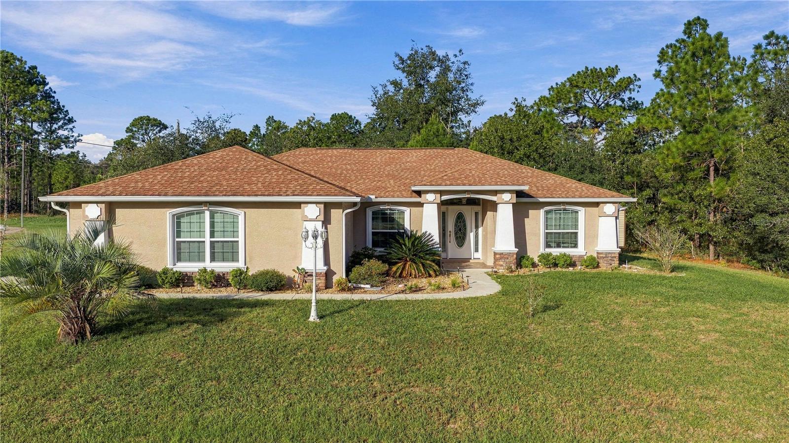 2700 W Tracy Ct — photo