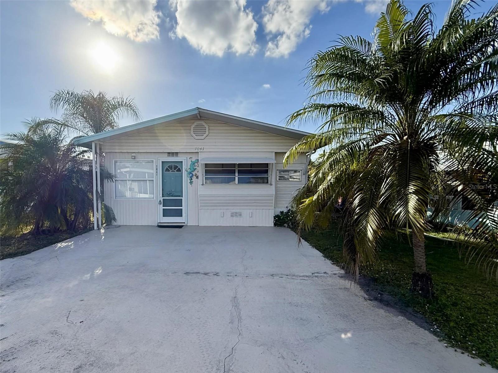 7041 Fairview Village Cir — photo