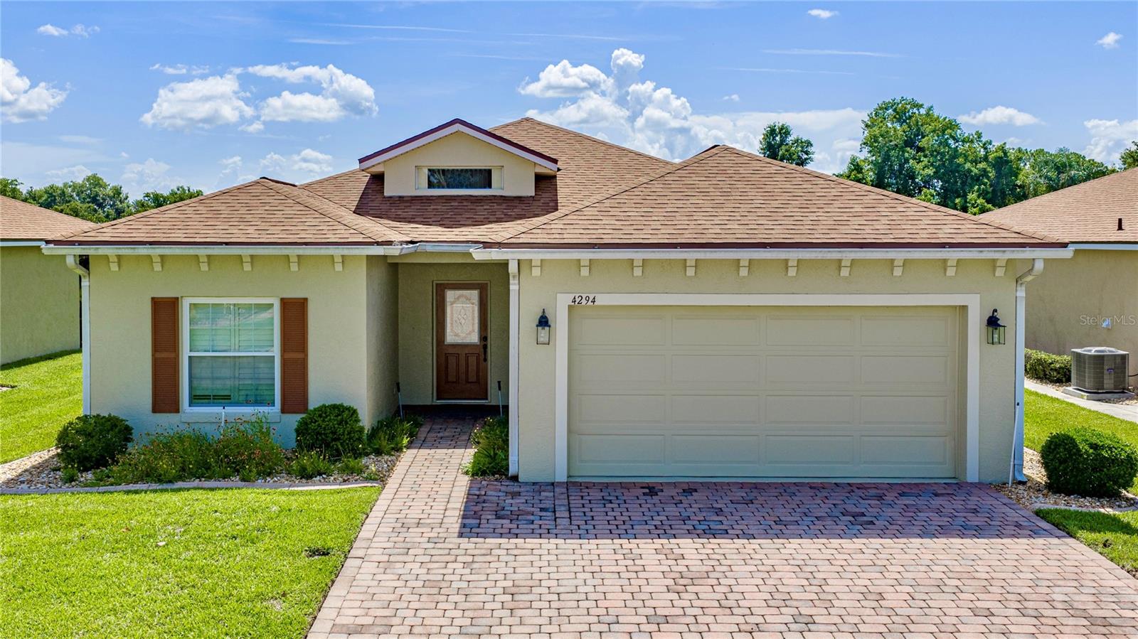 4294 Berwick Dr — photo