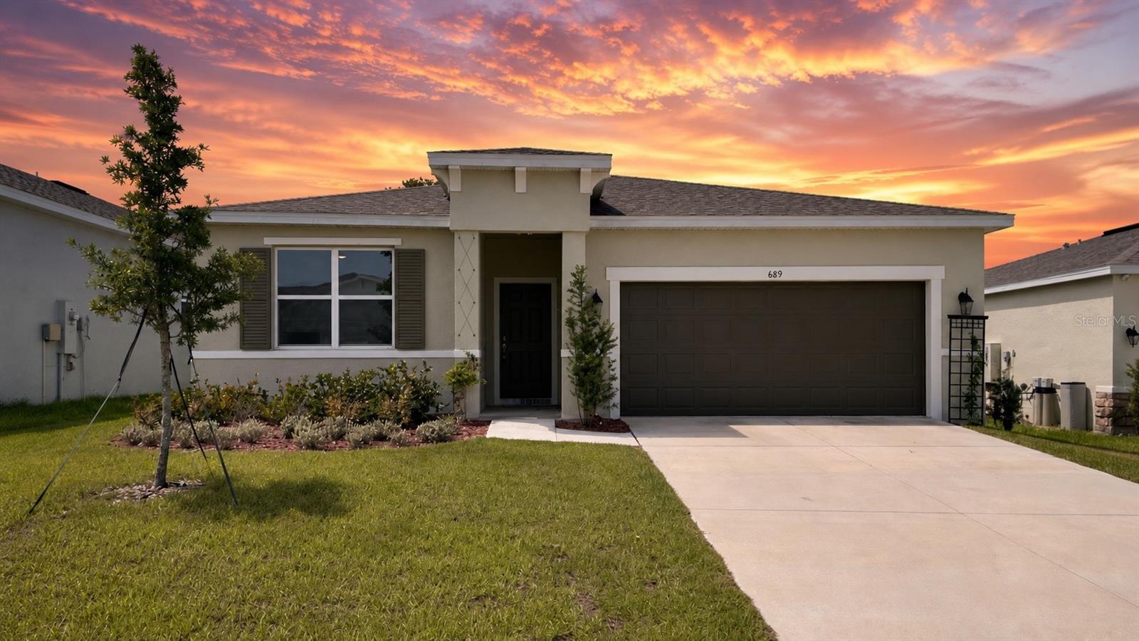 689 Crown Rose Dr — photo