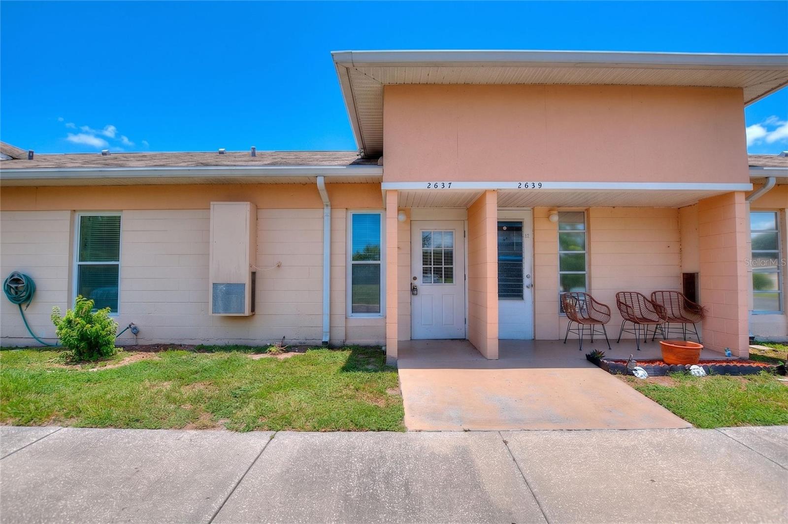 2637 Club Cir — photo