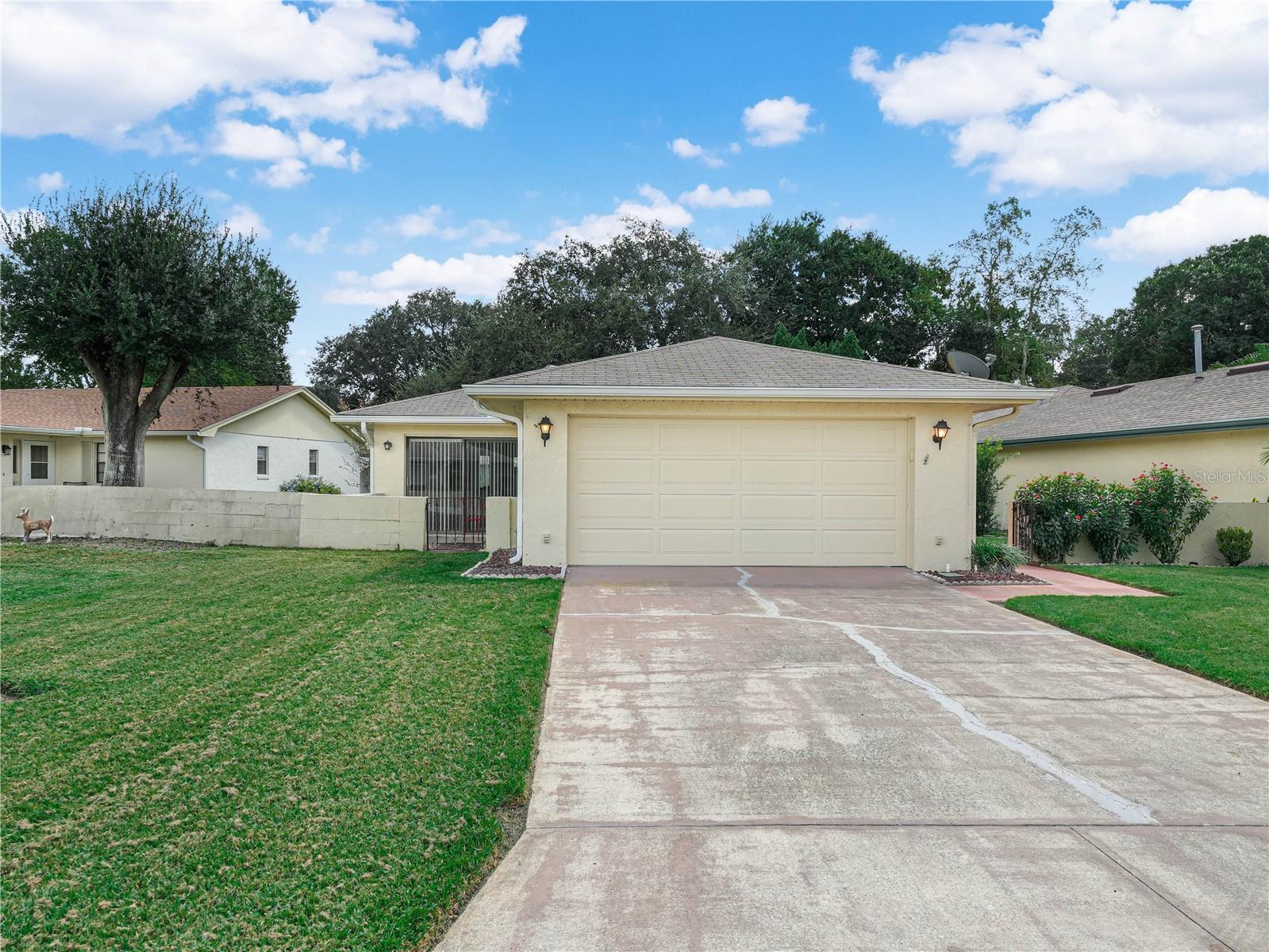 617 Wexford Ct — photo