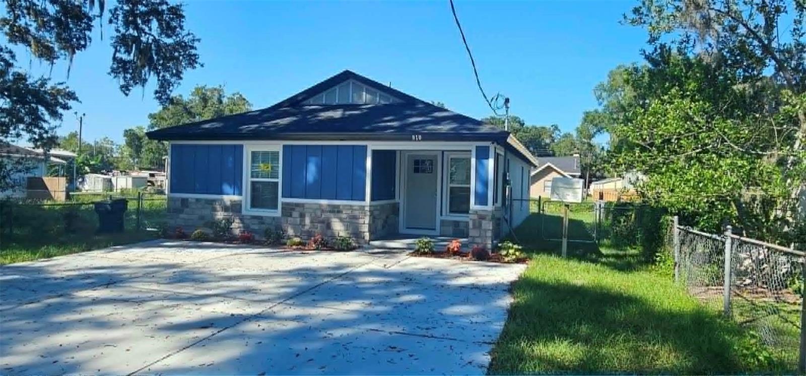 810 Edith — photo