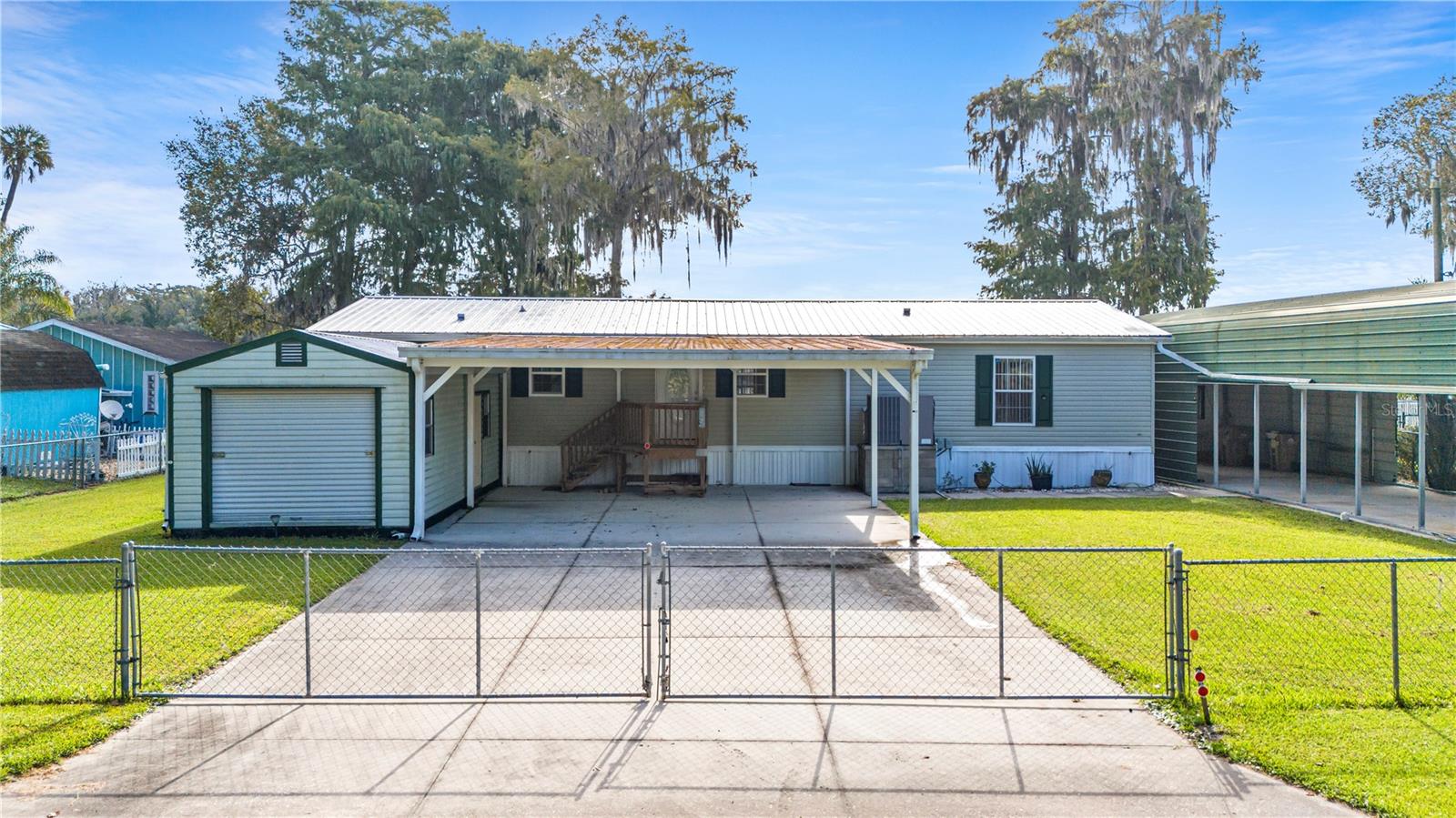 56310 Redbud Road, Astor, FL 32102 — photo 3