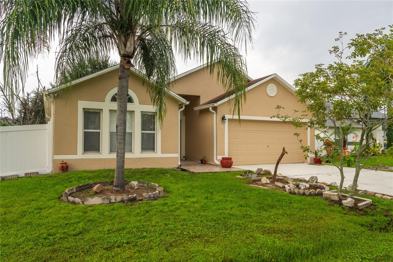 315 Corsica Ct — photo