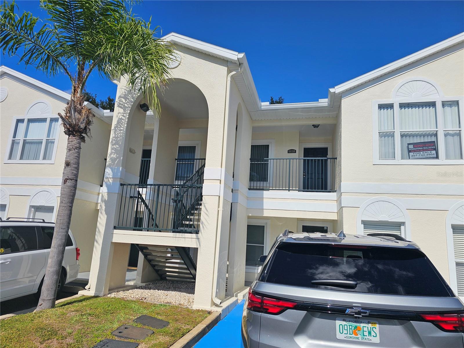 8815 Grand Palms Cir #B — photo