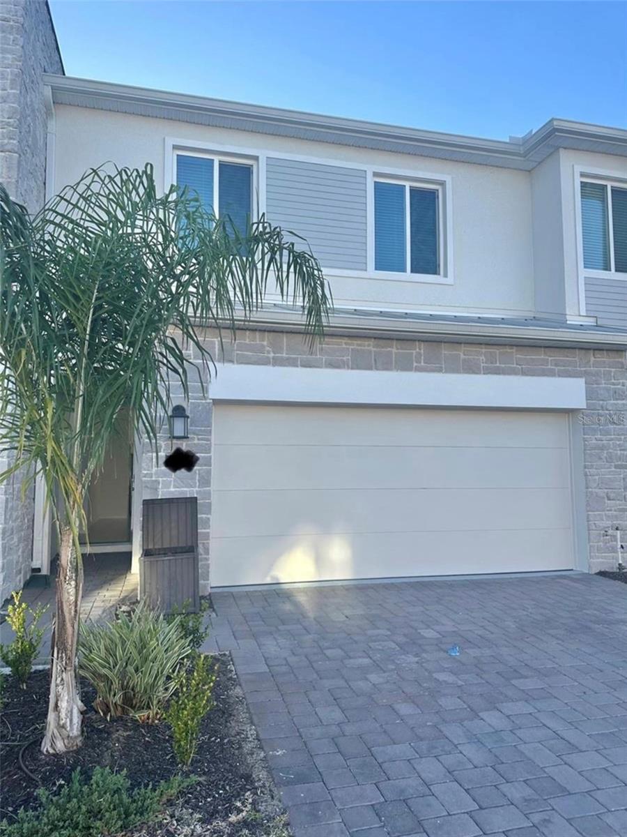 390 Bogey Dr — photo