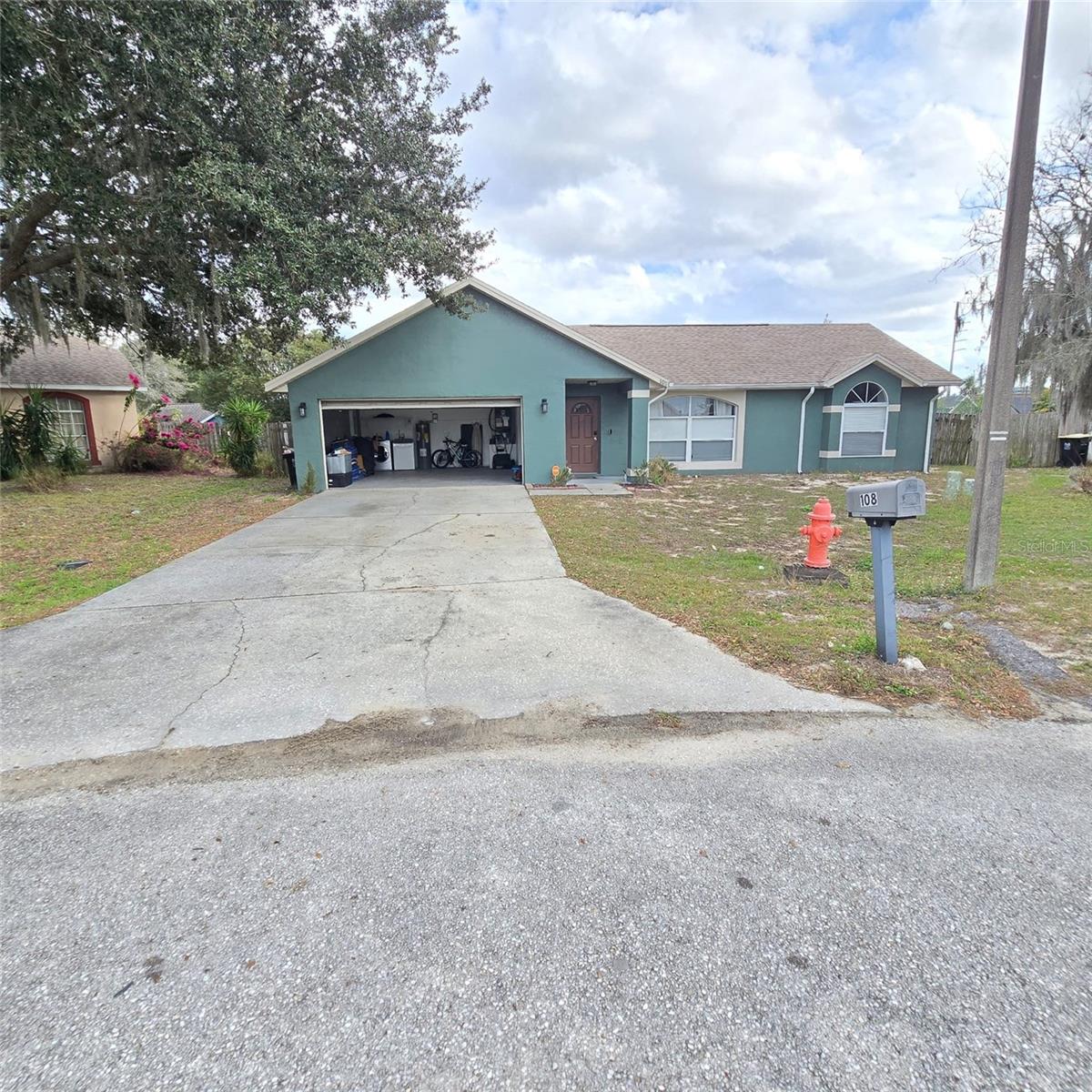 108 Chris Ct — photo